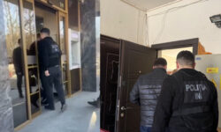 Date confidențiale scurse: percheziții la o bancă din Chișinău și la domiciliile angajaților