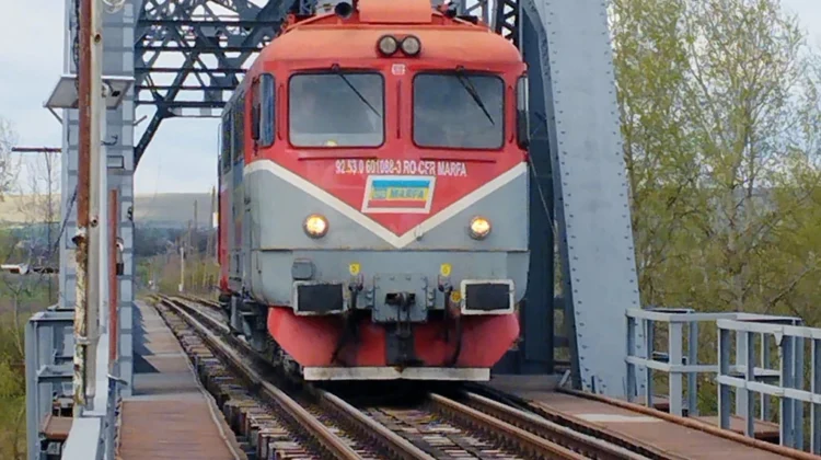 Prima locomotivă de tip european a traversat Prutul, în test tehnic