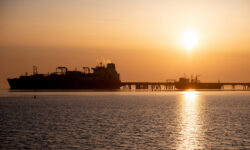 Prețuri explozive! Costul livrărilor de petrol, la maximul anului 2008