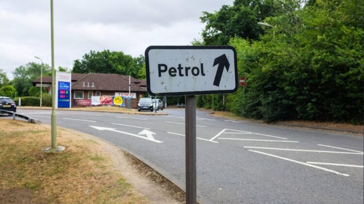 Petrolul rusesc sare peste 115 dolari barilul. Piața a reacționat la tensiuni