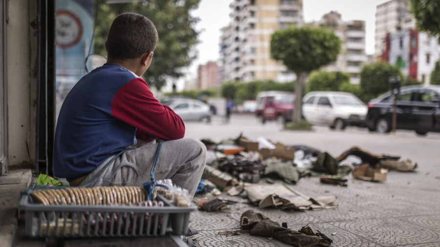 Unu din cinci europeni, în pragul sărăciei: românii, bulgarii și grecii sunt cei mai afectați