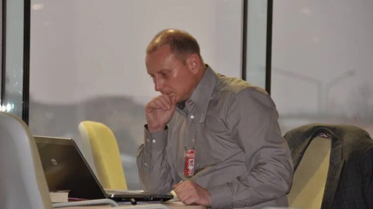 DE ARTE FURANDI – Compendiu de furaciune românească aplicată