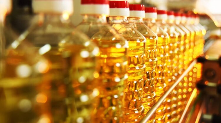 Colonie agricolă! Exportăm tone de floarea-soarelui, dar rafturile sunt pline de importuri de ulei