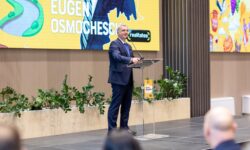 „Prosperitatea nu e în buzunar, e în cap”: Eugen Osmochescu schimbă paradigma la „Reinvent Moldova 2.0”