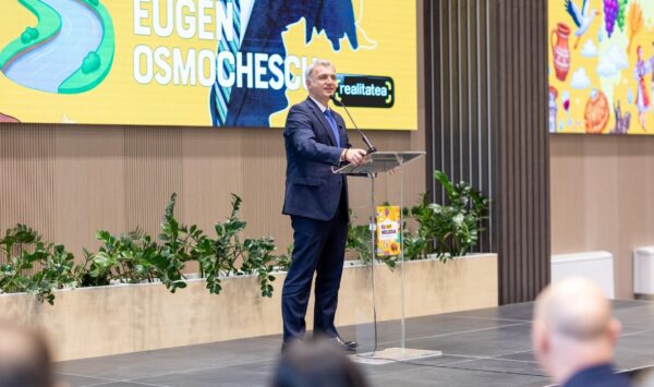 „Prosperitatea nu e în buzunar, e în cap”: Eugen Osmochescu schimbă paradigma la „Reinvent Moldova 2.0”