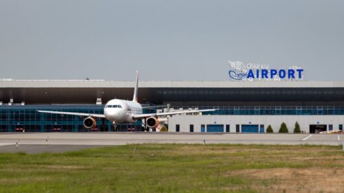 Aeroportul Chișinău dă lovitura în aviație: traficul de pasageri a crescut de aproape șase ori peste media europeană