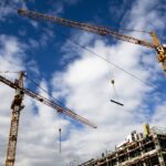Criză în sectorul proiectării și construcțiilor: Statul unește cinci întreprinderi cu datorii și pierderi