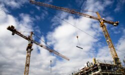 Criză în sectorul proiectării și construcțiilor: Statul unește cinci întreprinderi cu datorii și pierderi
