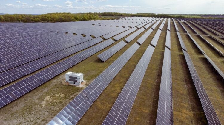 „Baterie” uriașă pentru energia verde: proiect de 60 MWh, lansat la Rădeni