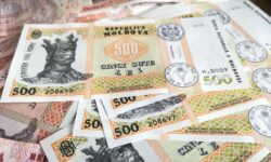 Statul schimbă tactica: vrea să se împrumute de la populație non-stop