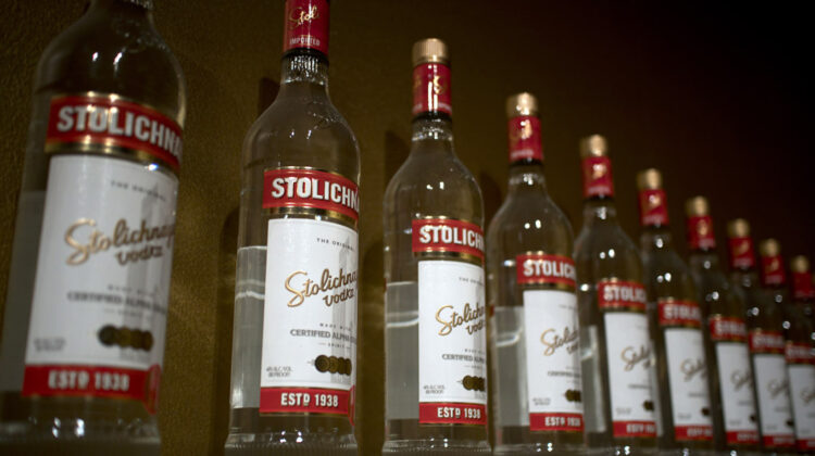 Inflația lovește Rusia până în pahar. Vodca a explodat la preț