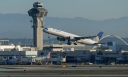 Turbulențe în aviație! Scumpirea petrolului declanșează un nou război în rândul companiilor