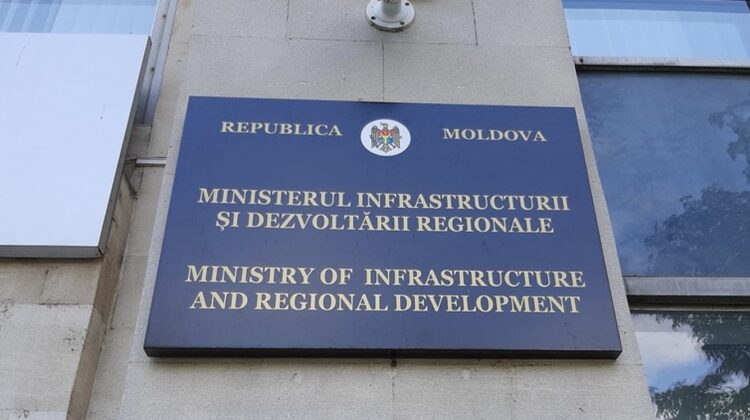 Scandalul FlyOne! Ministerul Infrastructurii susține că decizia este legală 