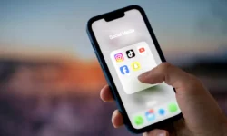 Revoluție online în Marea Britanie! Guvernul vrea blocarea rețelelor sociale pentru copii sub 16 ani