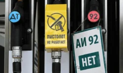 Moscova permite vânzarea de combustibil mai poluant pentru a evita penuria