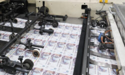 Tiparnița lucrează la foc continuu! Banca Rusiei a pompat 5 trilioane de ruble în sistem