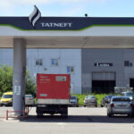 Criza carburanților se adâncește în Rusia: o mare rețea PECO limitează vânzarea benzinei și motorinei