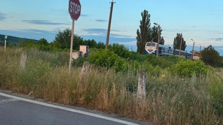 „Era să mă lovească trenul!” CFM a lasat semafoarele fără curent din lipsă de bani?