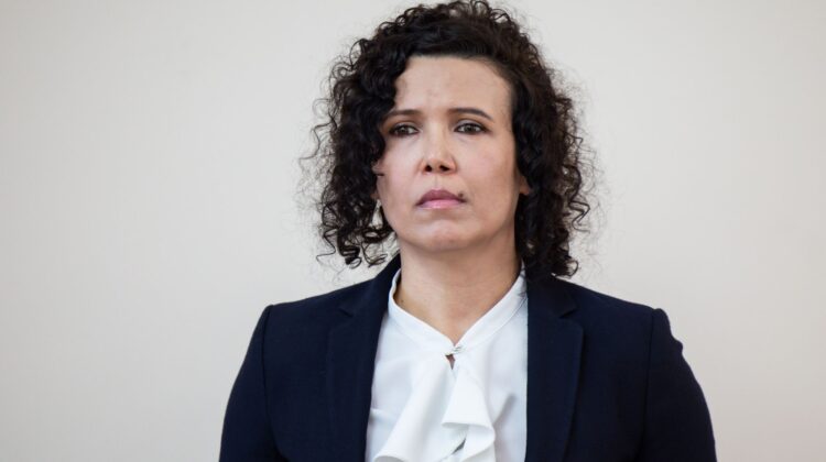 Scandal la Ministerul Energiei! „Am fost dată afară pentru că eram incomodă”, susține fostul secretar de stat