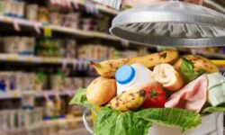 Moldovenii aruncă milioane la gunoi. Statul vrea ca mâncarea nevândută să fie donată, iar risipa redusă cu 30%