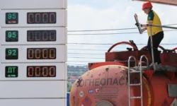 Criză de carburanți în Rusia: Moscova interzice exportul de motorină