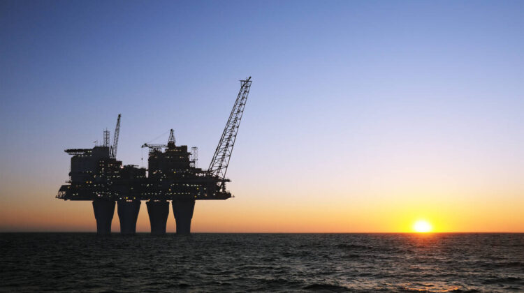 Lukoil cere prelungirea concesiunii pentru gazele din Marea Neagră și anunță negocieri cu un fond american