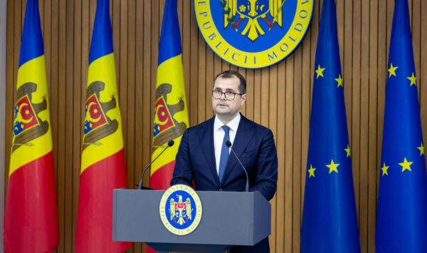 55 de plângeri în câteva zile. Antreprenorii îi reclamă premierului Vasile Tofan controale și reglementări excesive