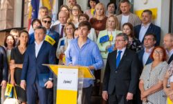 Student cu leafă de minister! 300 mii de lei pe an din bani publici