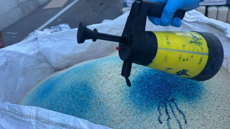 Aproape 3 tone de orez, la gunoi după controlul ANSA: ce s-a descoperit în laboratoare