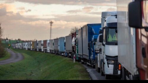 Haos la Galați! Camioanele fug de atacurile din Ucraina și se înghesuie spre Giurgiulești