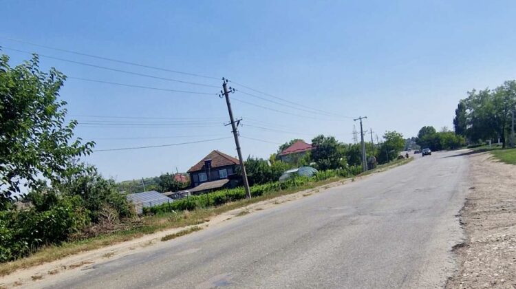 Peste 2,15 milioane de lei pentru un kilometru de drum. AND a scos la licitație reparația unui tronson din Căușeni