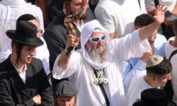 Uman, magnet pentru zeci de mii de hasidici! Aproape 50.000 de pelerini și afaceri de 100 de milioane de dolari