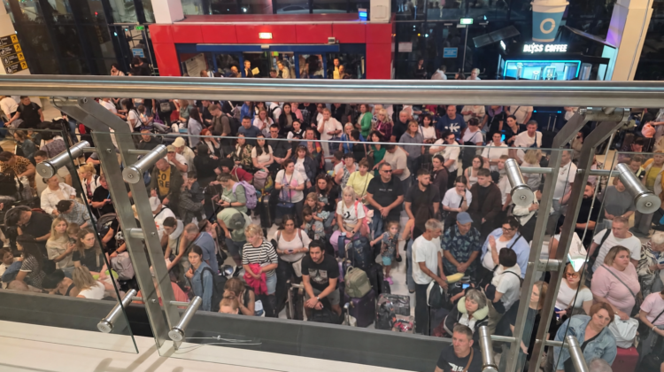 Trafic infernal la Aeroportul Chișinău! 1400 de călători pe oră între 03:00 și 06:00