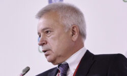 Miliardarul Alekperov promite reparații fulger după amenințarea lui Putin cu confiscarea rafinăriilor Lukoil