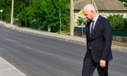 469 de curți promise, doar 70 în lucru! Bolea recunoaște că programul se împotmolește