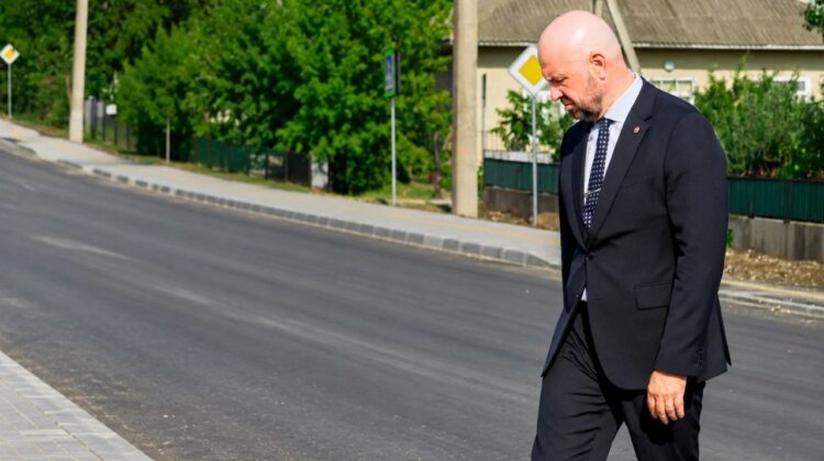 469 de curți promise, doar 70 în lucru! Bolea recunoaște că programul se împotmolește
