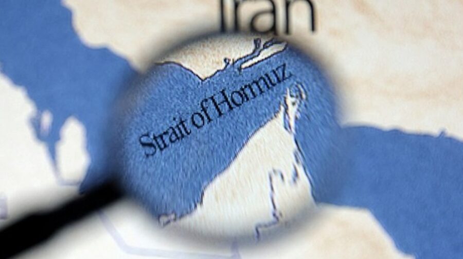 Două strâmtori, un singur coșmar! Hormuz și Bab el-Mandeb împing petrolul în sus