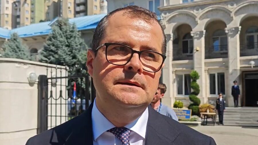 Breșe la vamă? Tofan admite că Moldova încă exportă țigări ilegale