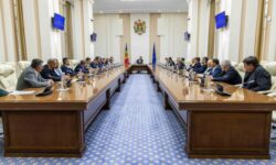 Chișinăul, cimitirul investițiilor imobiliare! Dezvoltatorii s-au plâns premierului Tofan