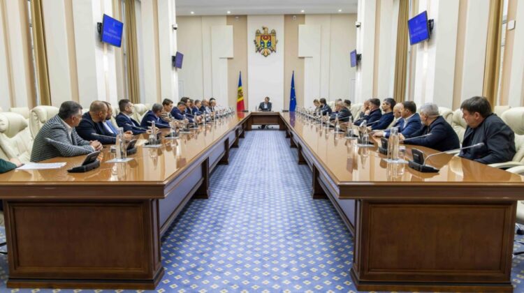 Chișinăul, cimitirul investițiilor imobiliare! Dezvoltatorii s-au plâns premierului Tofan