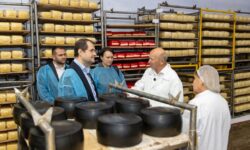 Criza din paharul cu lapte! Moldova rămâne dependentă de importuri, în ciuda producției în creștere