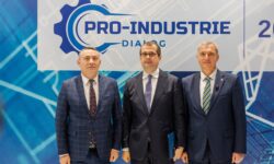 Moldova vrea o industrie mai puternică: investițiile și competitivitatea, discutate la „Dialog PRO-Industrie”