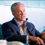 Miliardarul care a băgat spaima în fermierii europeni vine în Moldova! Ce pregătește „regele puilor”