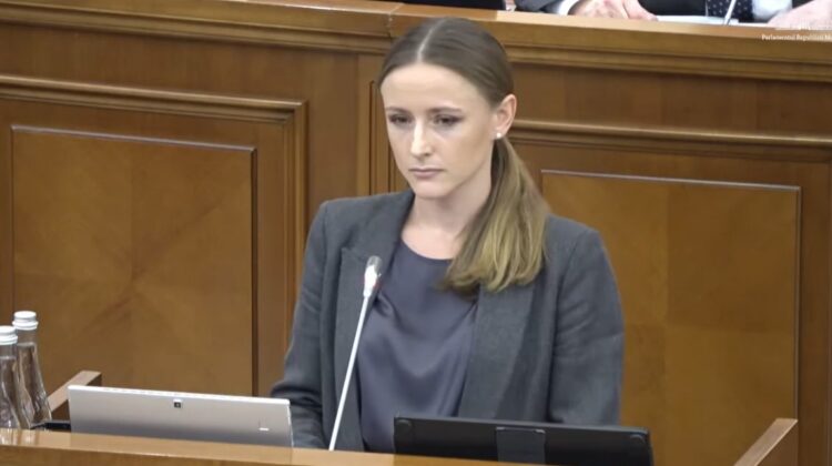 Șase amânări și încă o promisiune! Când va fi pusă în funcțiune „Linia independenței energetice”?