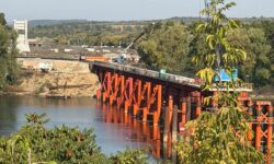 Imagini spectaculoase de la Cosăuți–Yampil! Construcția podului a ajuns la mijlocul Nistrului